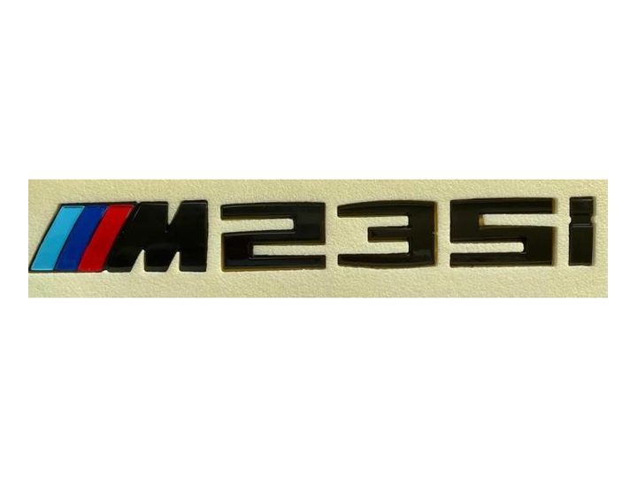 Yazı M235I Siyah – BMW