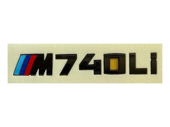 Yazı M740LI Siyah – BMW